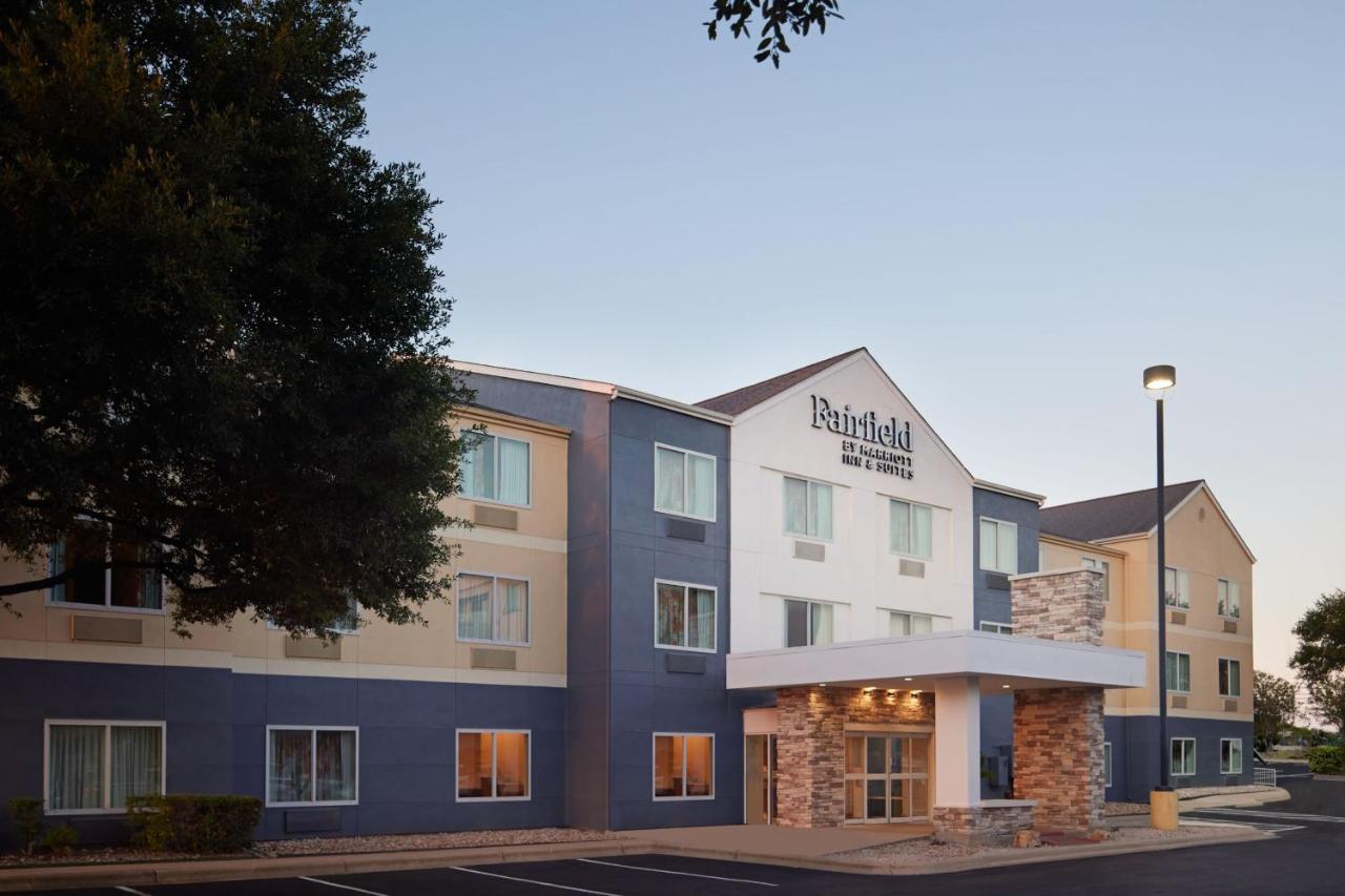 Fairfield Inn And Suites Austin South Exterior photo
